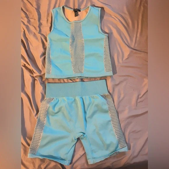 Trendy Blue Mesh Top and Shorts Set - Picture 2 of 5